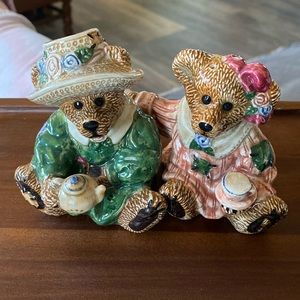 Boyd’s salt&pepper shakers